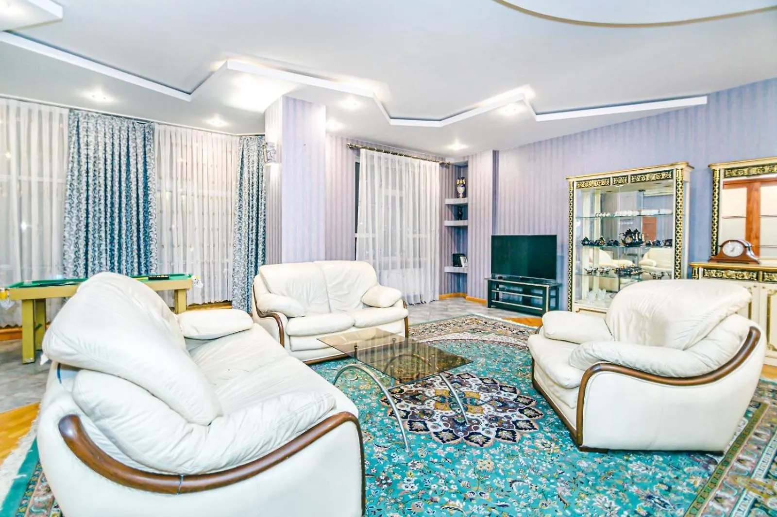 Chopard Apartment Bakü 0*,